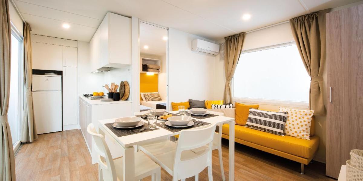 Camping Villaggio L'Ultima Spiaggia บารีซาร์โด ภายนอก รูปภาพ