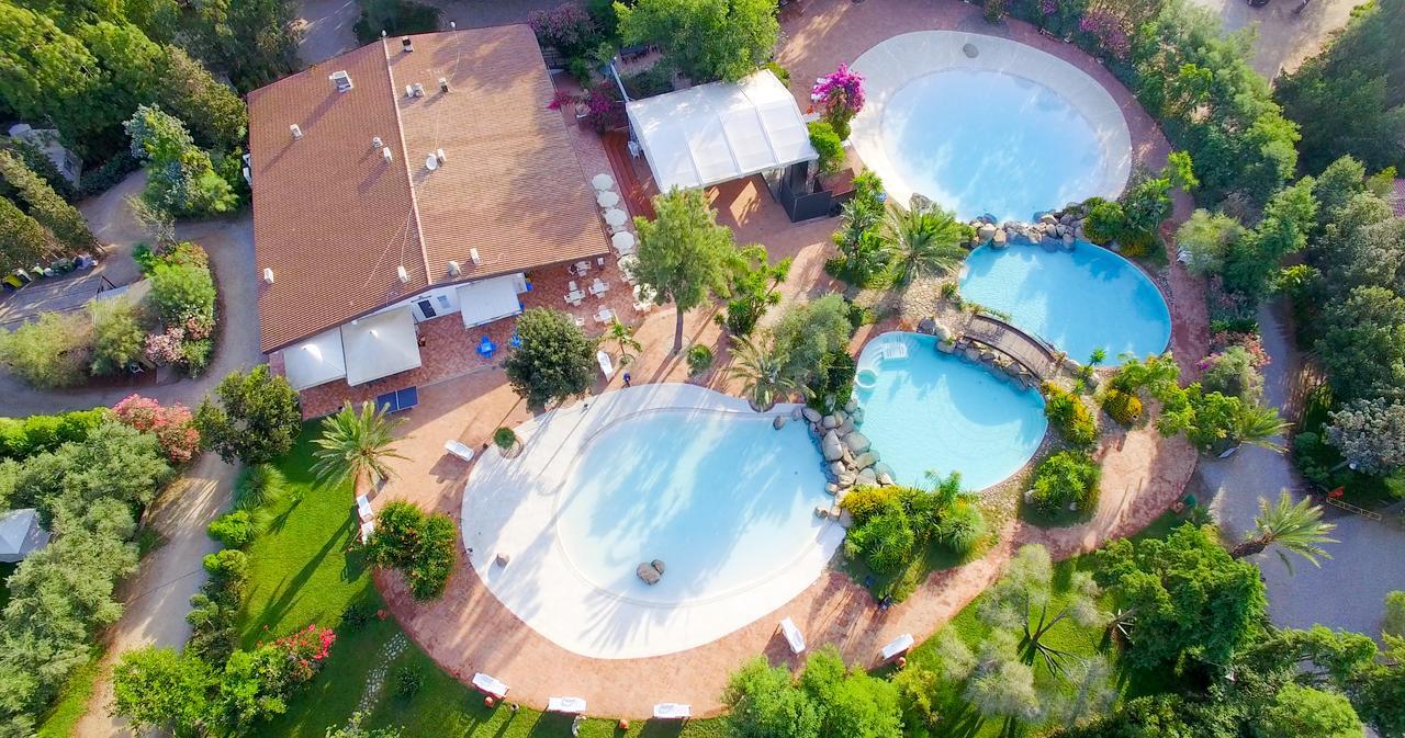 Camping Villaggio L'Ultima Spiaggia บารีซาร์โด ภายนอก รูปภาพ
