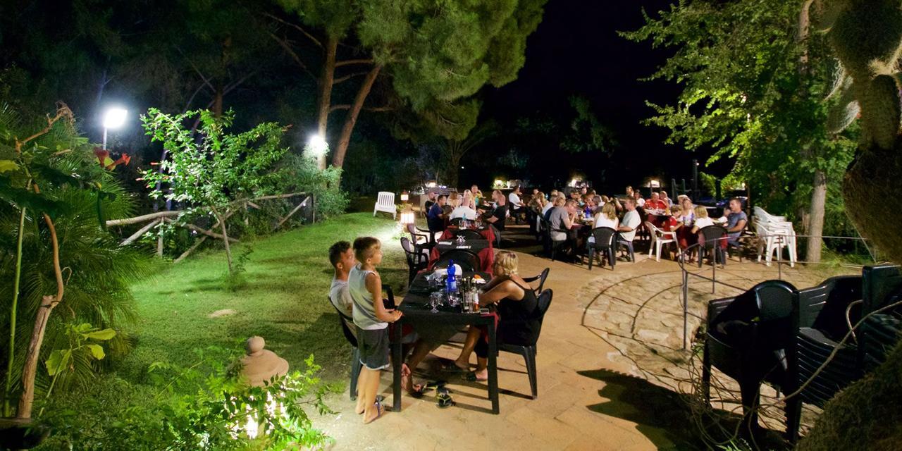 Camping Villaggio L'Ultima Spiaggia บารีซาร์โด ภายนอก รูปภาพ